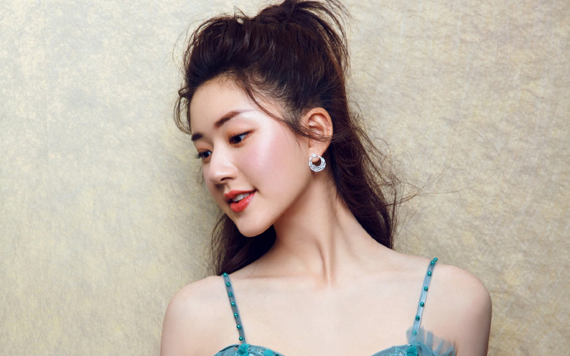 唯一性的双重奏，伊拉克冷胜法国与莫德里奇意甲幻想曲