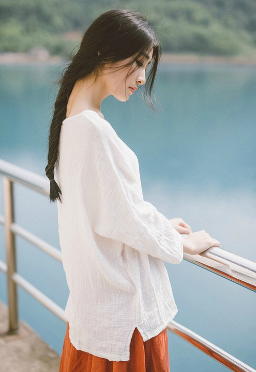 致敬与颠覆，马拉多纳凝视下，足球的两种冠军答案