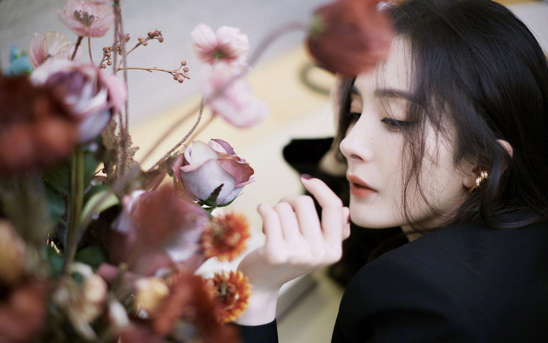 孤星破晓,2026世界杯B组关键战,喀麦隆横扫波兰,塔雷米带队书写唯一剧本
